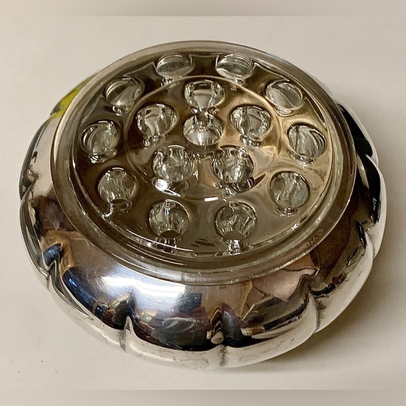 Vintage Primrose E P Copper Silver Plated Rose Bowl with Removable Holed Cover - Picture 1 of 16